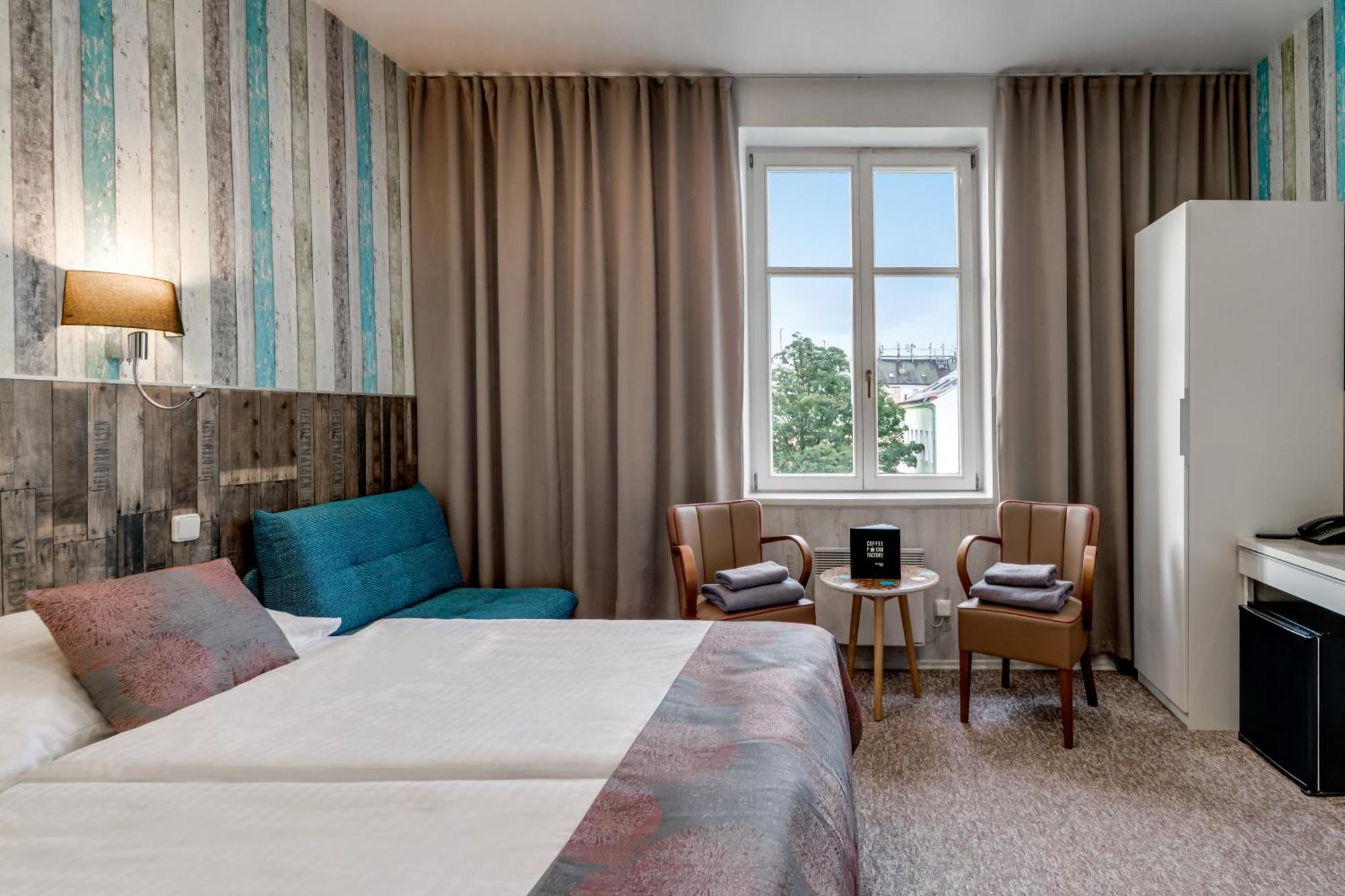 Royal Court Hotel Прага Екстериор снимка