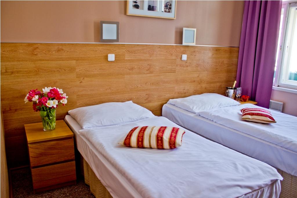 Royal Court Hotel Прага Стая снимка
