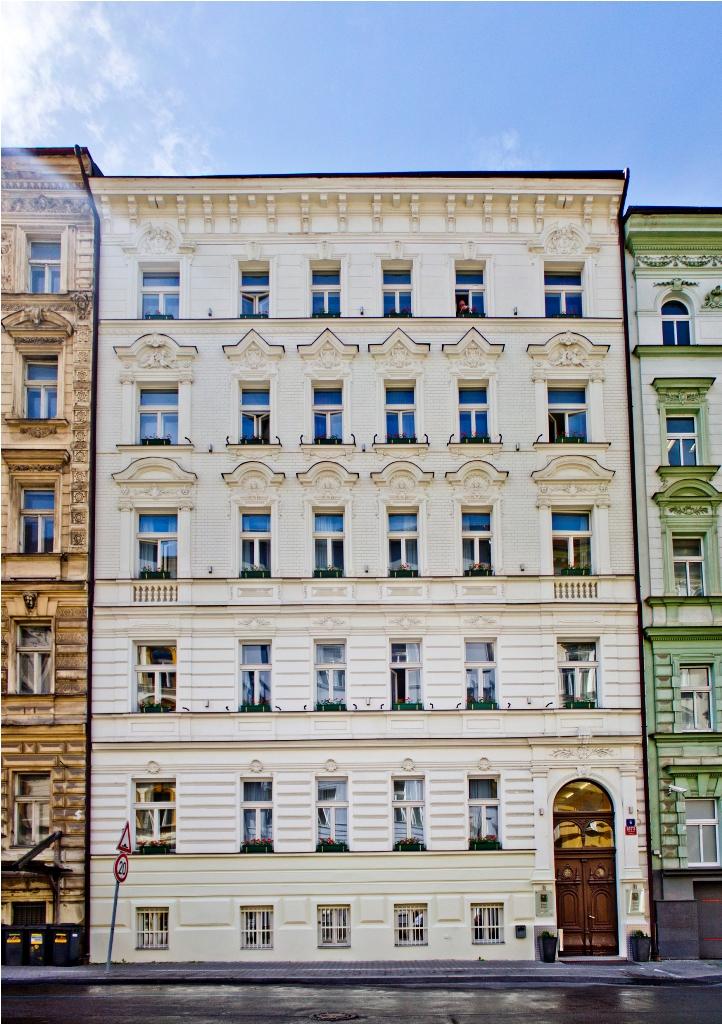 Royal Court Hotel Прага Екстериор снимка
